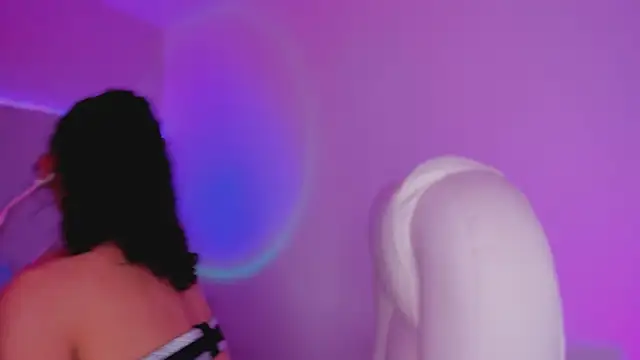 Snapshot of MiissCharlotte chatting on 7, 11, 2025 MiissCharlotte online show from 7, 11, 2025