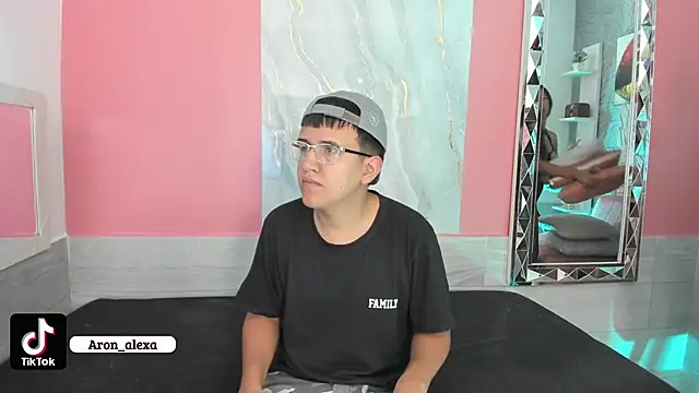 aron alexa online show from 18, 1, 2025