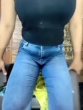 Snapshot of Anamika_24 chatting on 17, 10, 2025 Anamika 24 online show from 17, 10, 2025