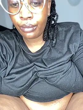 MsWhiteChocolatte online show from 18, 12, 2025