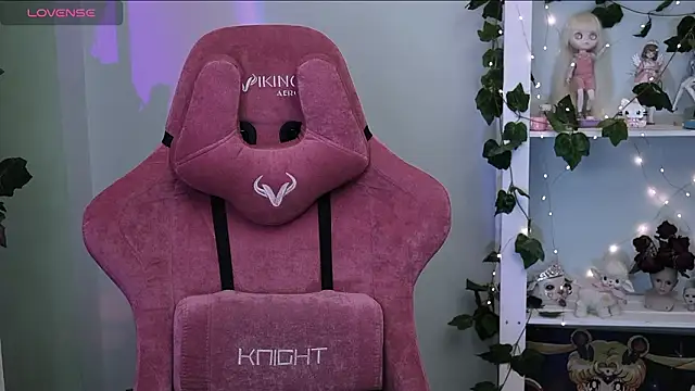 prettybones online show from 4, 3, 2026