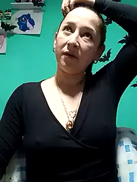 Snapshot of emilypoppy3 chatting on 17, 1, 2025 emilypoppy3 online show from 17, 1, 2025