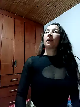 Snapshot of emilypoppy3 chatting on 25, 10, 2025 emilypoppy3 online show from 25, 10, 2025