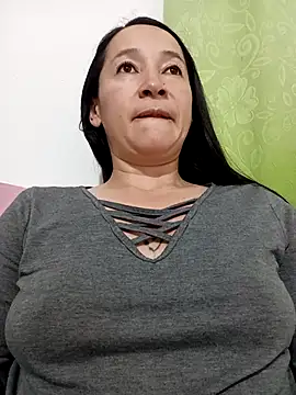 emilypoppy3 online show from 9, 2, 2026