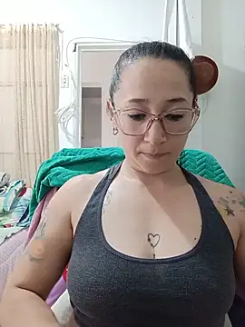 Snapshot of emilypoppy3 chatting on 10, 6, 2026 emilypoppy3 online show from 10, 6, 2026