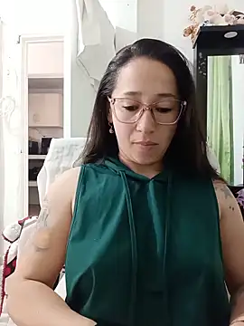 Snapshot of emilypoppy3 chatting on 19, 6, 2026 emilypoppy3 online show from 19, 6, 2026