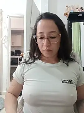 Snapshot of emilypoppy3 chatting on 30, 6, 2026 emilypoppy3 online show from 30, 6, 2026