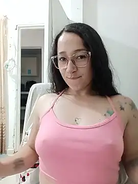Snapshot of emilypoppy3 chatting on 14, 7, 2026 emilypoppy3 online show from 14, 7, 2026