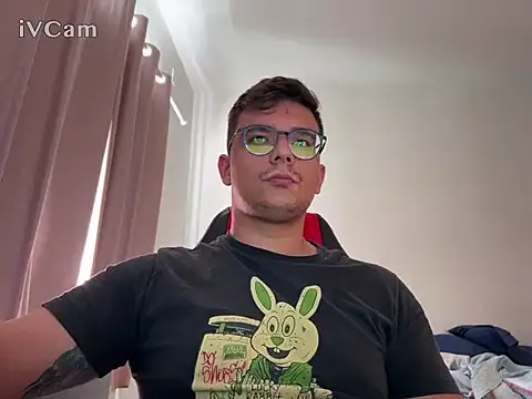 Snapshot of Thickdick6905 chatting on 9, 9, 2025 Thickdick6905 online show from 9, 9, 2025