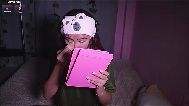 Snapshot of IsabellaFerreiraa chatting on 7, 2, 2025 IsabellaFerreiraa online show from 7, 2, 2025