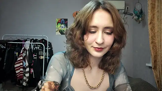 JoannaTompson online show from 8, 3, 2025