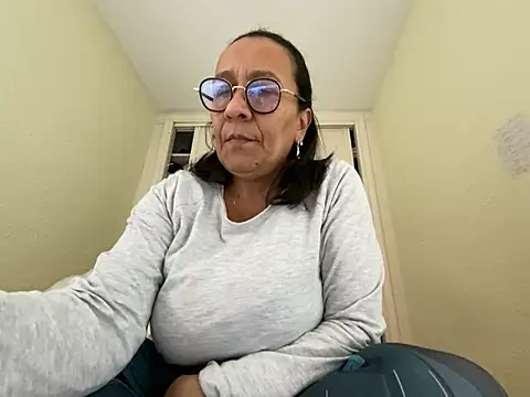 Snapshot of sweeviolet chatting on 20, 1, 2025 sweeviolet online show from 20, 1, 2025