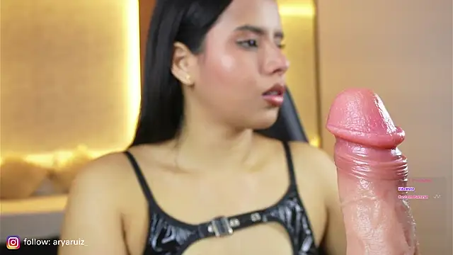 arya ruizz online show from 25, 10, 2025