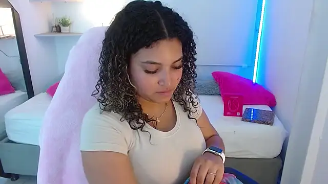 Snapshot of Julia_Boobs chatting on 26, 9, 2025 Julia Boobs online show from 26, 9, 2025