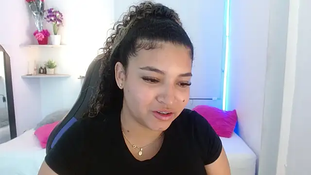 Snapshot of Julia_Boobs chatting on 12, 10, 2025 Julia Boobs online show from 12, 10, 2025