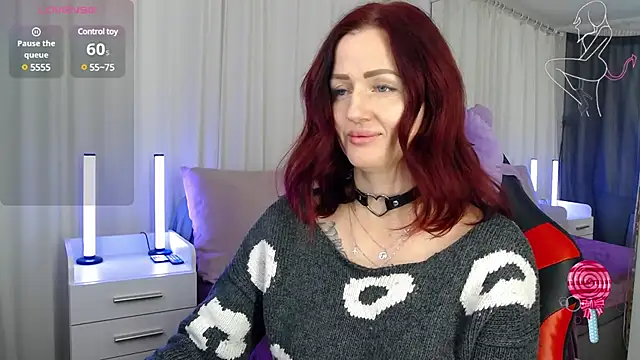 Snapshot of ElisaJane chatting on 20, 12, 2024 ElisaJane online show from 20, 12, 2024