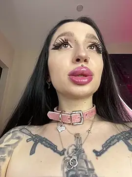 Molly  Moon online show from 16, 4, 2026