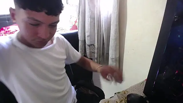 Sxntisaul   online show from 13, 1, 2025