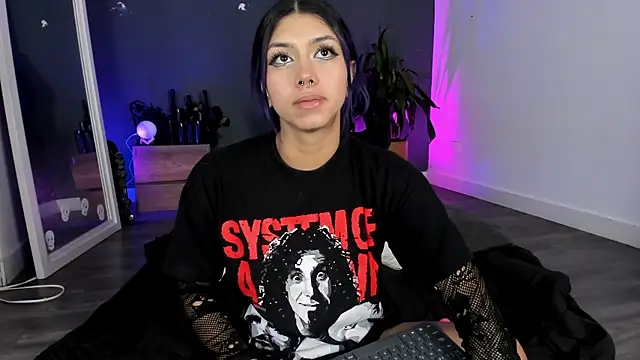 Raven Witch  online show from 30, 3, 2026