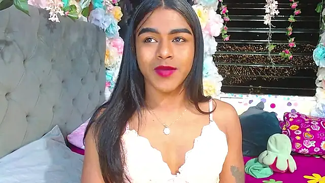 Snapshot of Karly_coffe chatting on 15, 12, 2025 Karly coffe online show from 15, 12, 2025