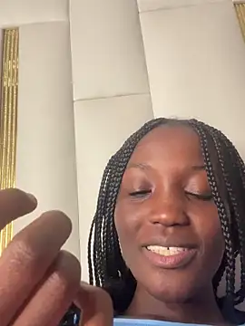 Snapshot of Fanclubbbbb chatting on 6, 3, 2025 Fanclubbbbb online show from 6, 3, 2025