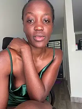 Snapshot of Fanclubbbbb chatting on 11, 9, 2025 Fanclubbbbb online show from 11, 9, 2025