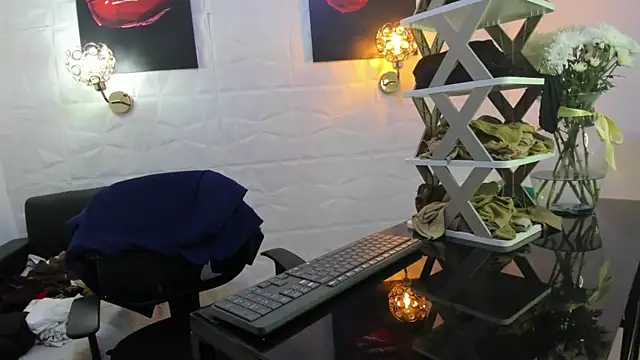 miss lucero1 online show from 3, 3, 2025