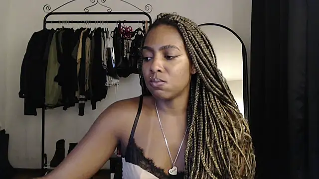 Snapshot of marisilva_br chatting on 6, 2, 2025 marisilva br online show from 6, 2, 2025