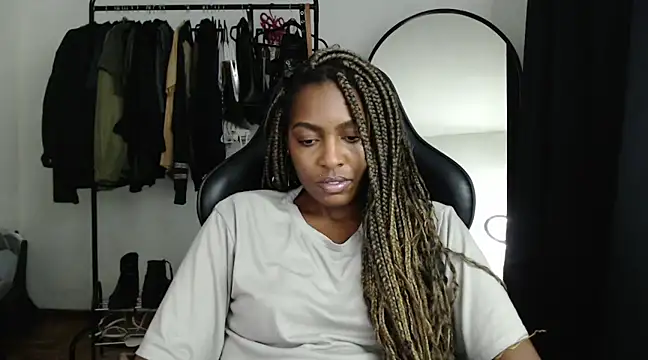 Snapshot of marisilva_br chatting on 8, 2, 2025 marisilva br online show from 8, 2, 2025