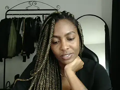 Snapshot of marisilva_br chatting on 13, 2, 2025 marisilva br online show from 13, 2, 2025