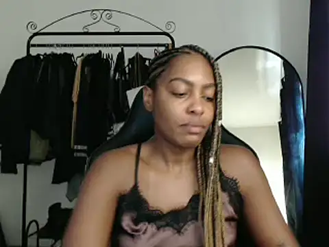 Snapshot of marisilva_br chatting on 24, 2, 2025 marisilva br online show from 24, 2, 2025