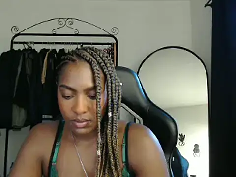 Snapshot of marisilva_br chatting on 25, 2, 2025 marisilva br online show from 25, 2, 2025