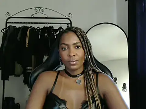 Snapshot of marisilva_br chatting on 12, 3, 2025 marisilva br online show from 12, 3, 2025