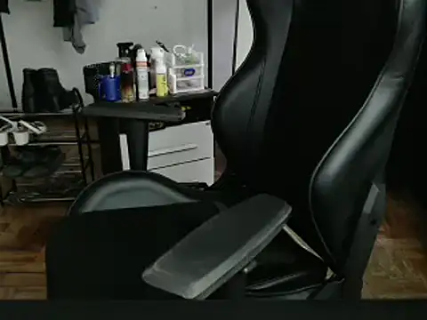 Snapshot of marisilva_br chatting on 21, 3, 2025 marisilva br online show from 21, 3, 2025