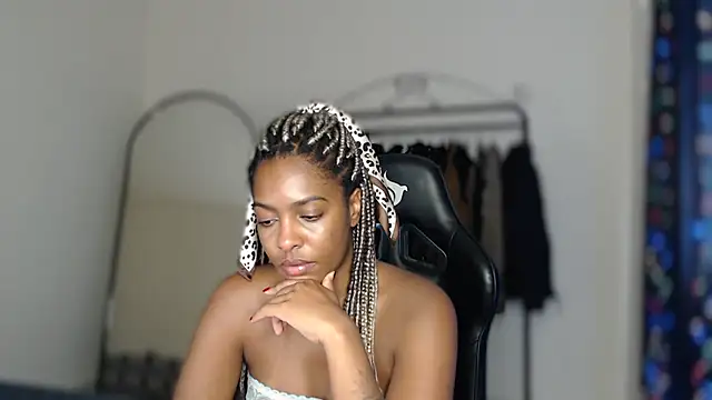 Snapshot of marisilva_br chatting on 11, 9, 2025 marisilva br online show from 11, 9, 2025