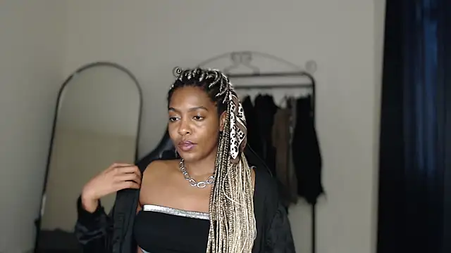 Snapshot of marisilva_br chatting on 16, 9, 2025 marisilva br online show from 16, 9, 2025