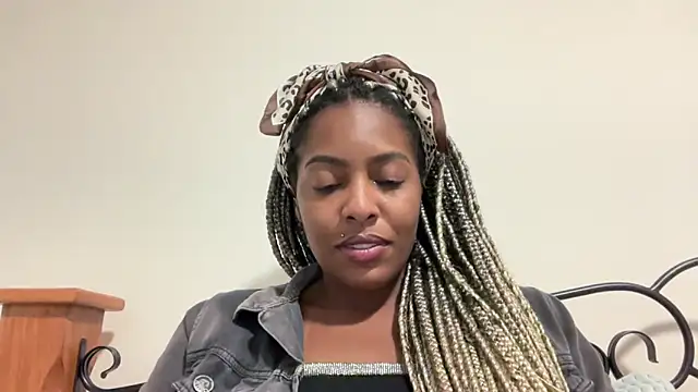 Snapshot of marisilva_br chatting on 28, 9, 2025 marisilva br online show from 28, 9, 2025