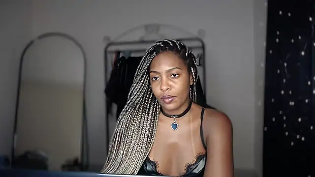 Snapshot of marisilva_br chatting on 29, 9, 2025 marisilva br online show from 29, 9, 2025