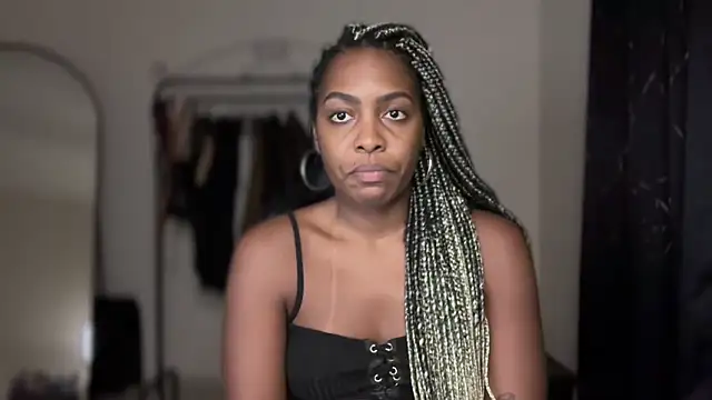 Snapshot of marisilva_br chatting on 2, 11, 2025 marisilva br online show from 2, 11, 2025