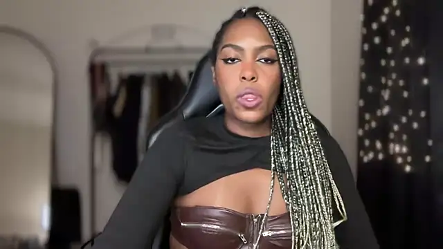 Snapshot of marisilva_br chatting on 3, 11, 2025 marisilva br online show from 3, 11, 2025