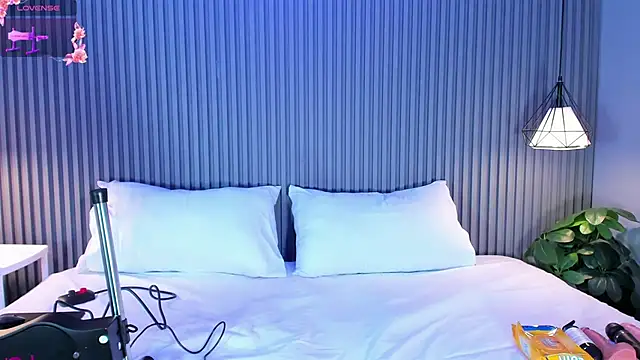 MaluDiaz online show from 28, 2, 2025