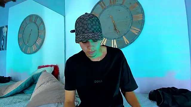 Snapshot of Mike_0233_ chatting on 19, 1, 2025 Mike 0233 online show from 19, 1, 2025