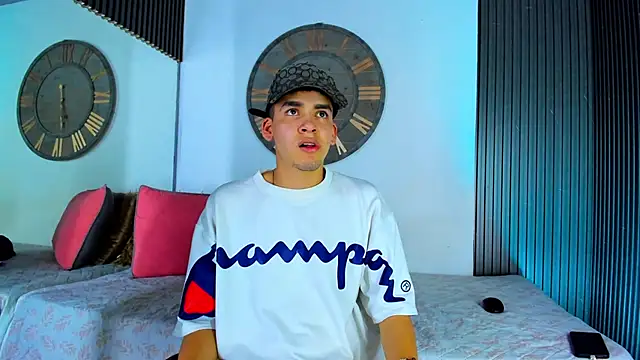 Snapshot of Mike_0233_ chatting on 30, 1, 2025 Mike 0233 online show from 30, 1, 2025