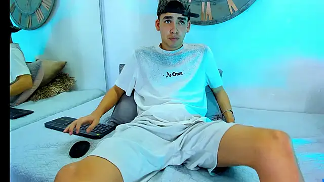 Snapshot of Mike_0233_ chatting on 6, 2, 2025 Mike 0233 online show from 6, 2, 2025