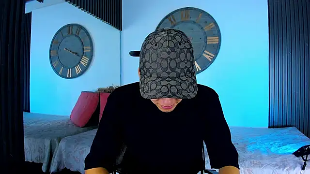 Snapshot of Mike_0233_ chatting on 9, 2, 2025 Mike 0233 online show from 9, 2, 2025