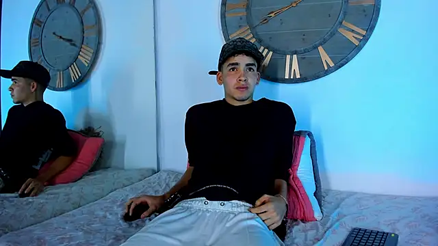 Snapshot of Mike_0233_ chatting on 9, 2, 2025 Mike 0233 online show from 9, 2, 2025