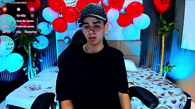 Snapshot of Mike_0233_ chatting on 16, 2, 2025 Mike 0233 online show from 16, 2, 2025