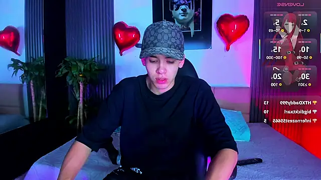 Snapshot of Mike_0233_ chatting on 27, 2, 2025 Mike 0233 online show from 27, 2, 2025