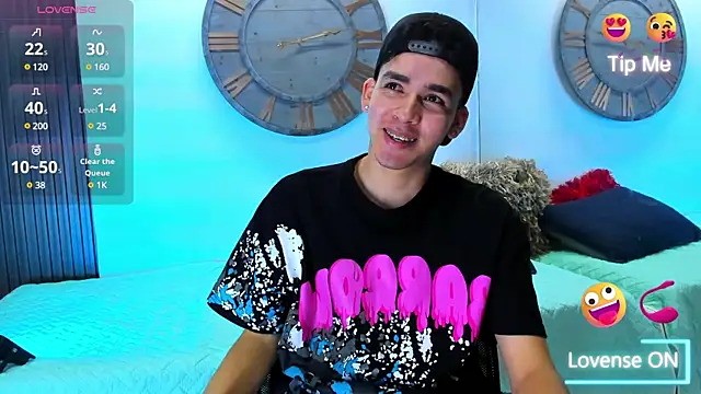 Snapshot of Mike_0233_ chatting on 1, 3, 2025 Mike 0233 online show from 1, 3, 2025