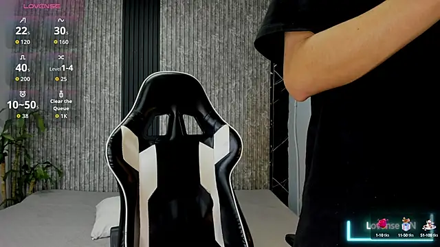 Snapshot of Mike_0233_ chatting on 3, 10, 2025 Mike 0233 online show from 3, 10, 2025